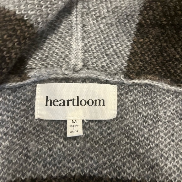 Cozy Plaid Heartloom Sweater Medium - Picture 4 of 7